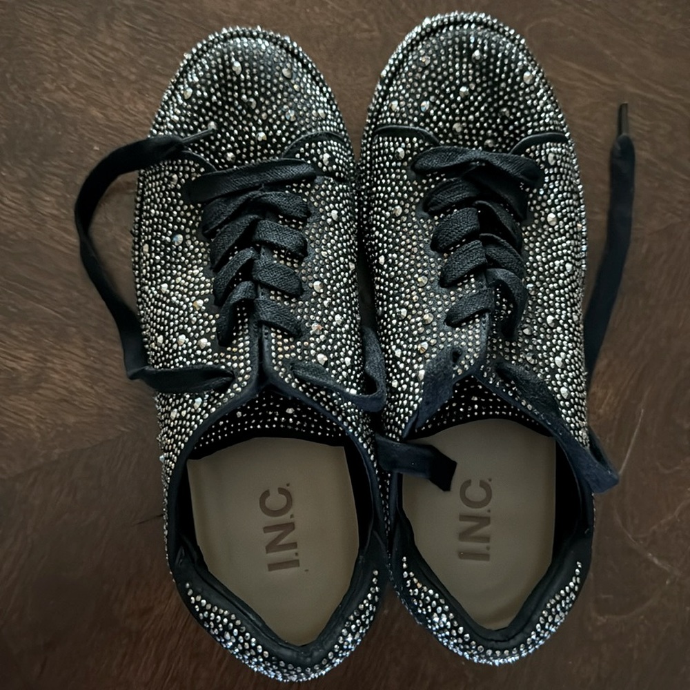 Rhinestone Inc sneakers size 6.5